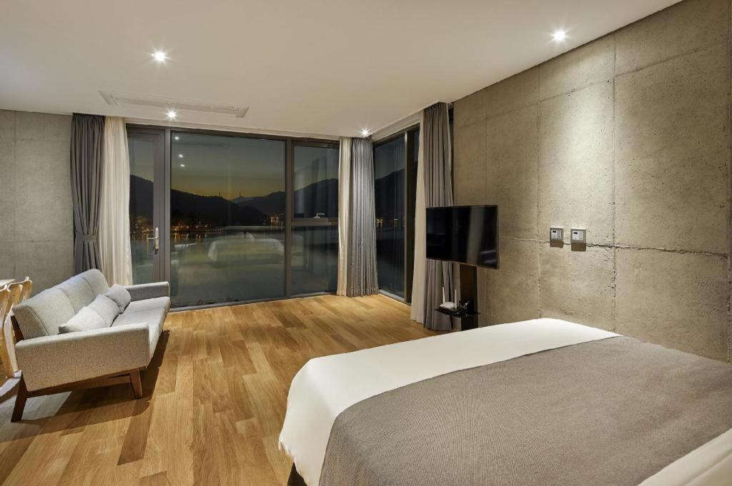 גאפיאונג Hotel Haus מראה חיצוני תמונה