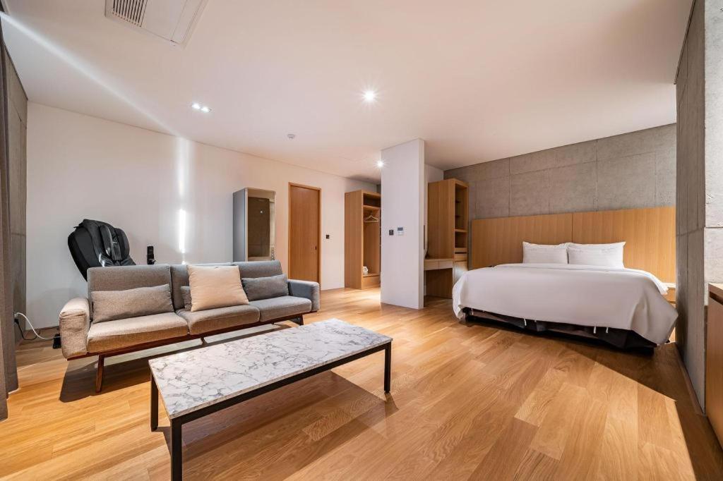 גאפיאונג Hotel Haus מראה חיצוני תמונה